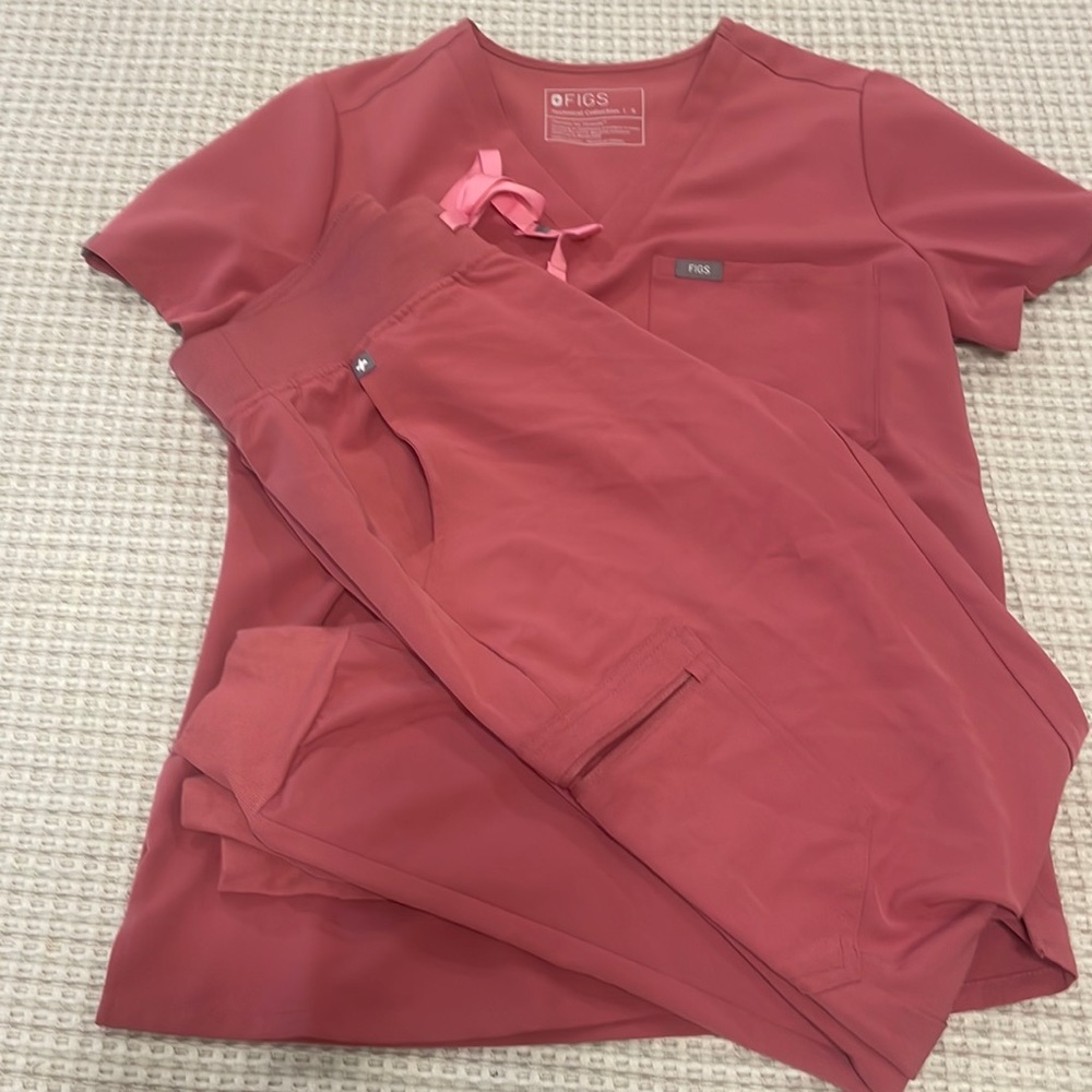 NWOT small quartz Catarina top/Zamora- RARE breast cancer awareness edition